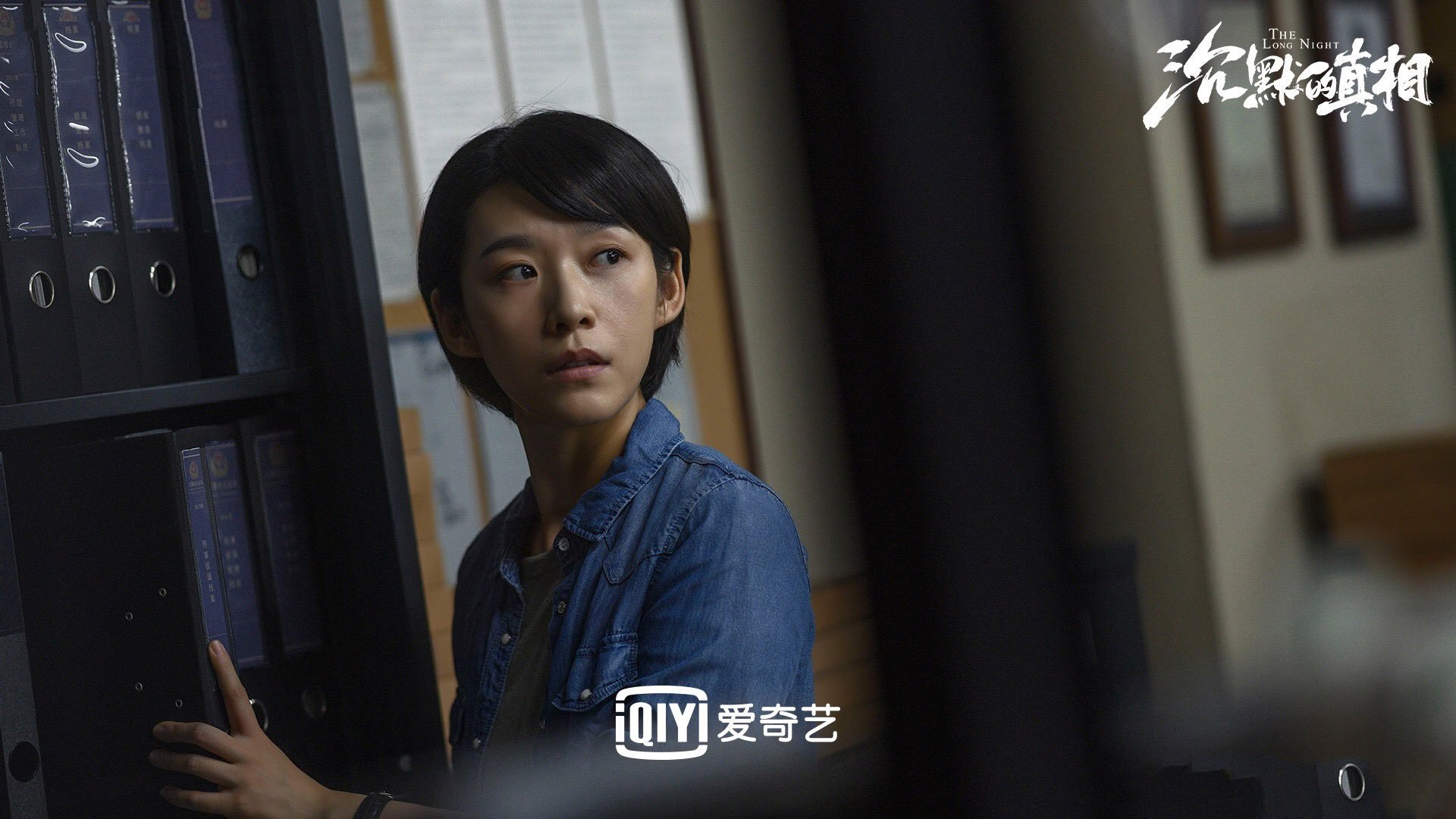 爱游戏体育app-球场“坚若磐石”：最难攻破的后防线揭秘