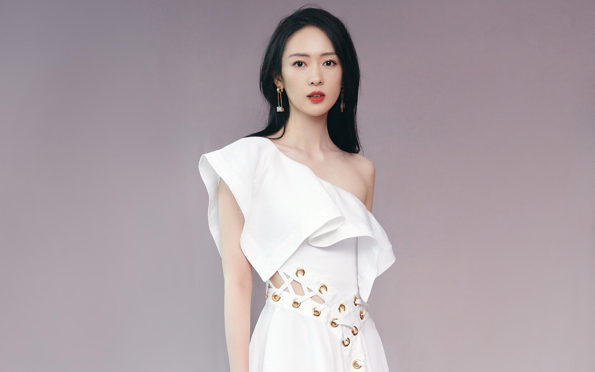 爱游戏在线登录入口-狼队艰难逼平谢菲联，连续两轮不胜，球迷呼吁主教练做出调整，英超谢菲尔德联对狼队