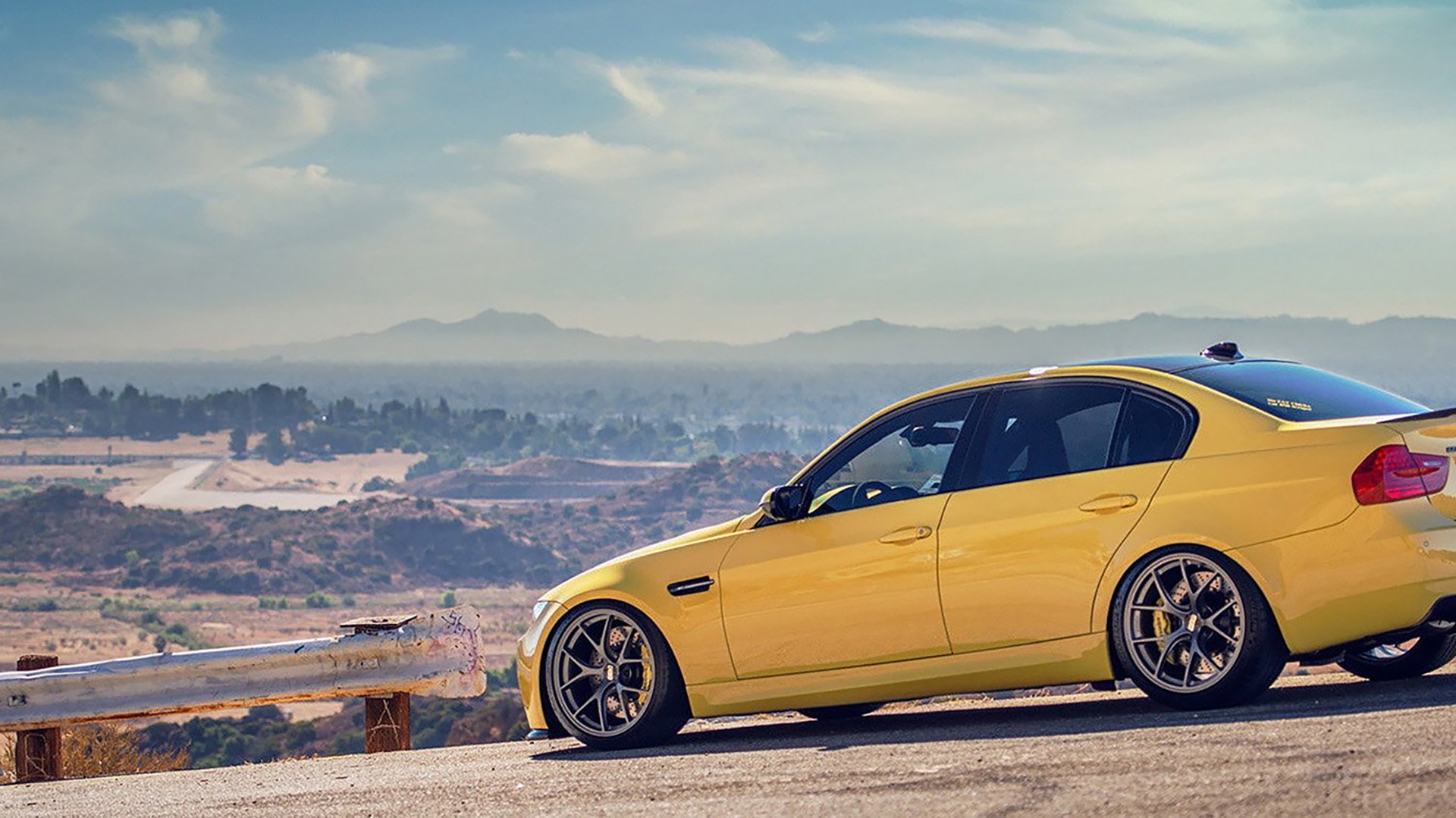 秘鲁队在足球比赛中取得里程碑式胜利,秘鲁队球员