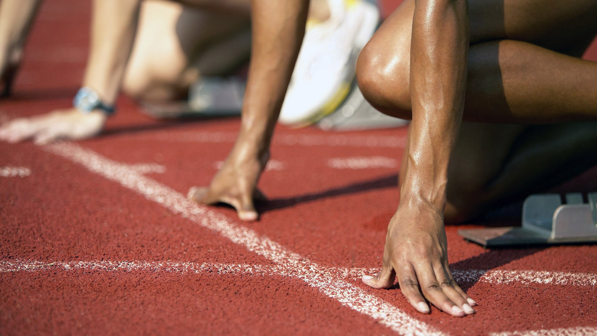 中国女子篮球队取得历史性突破，连续赢得国际赛事，我国女子篮球